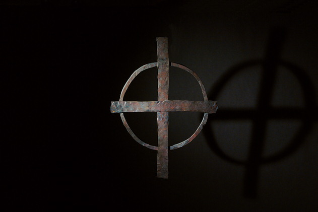 Thomas Werk - crucifix
